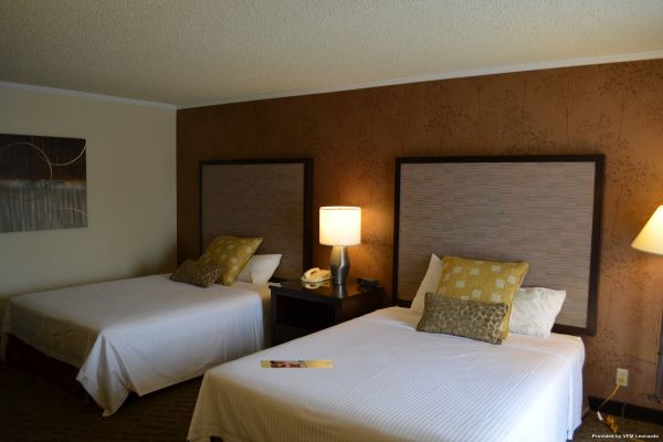 Valley River Inn (Eugene)